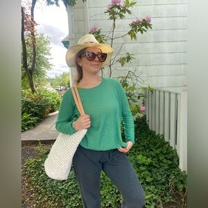 STITCHDROP LIGHT SWEATER